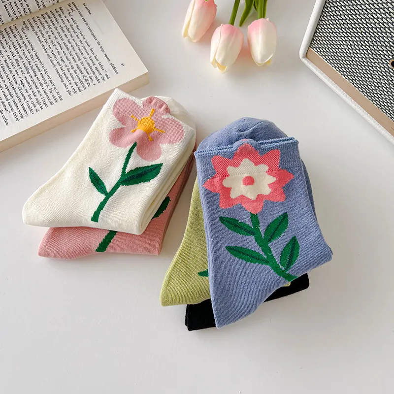 New Women Socks Korean Style Flower Trend Casual Cotton Socks Girls Frilly Ruffle Cute Sweet Breathable Kawaii Crew Socks Girls