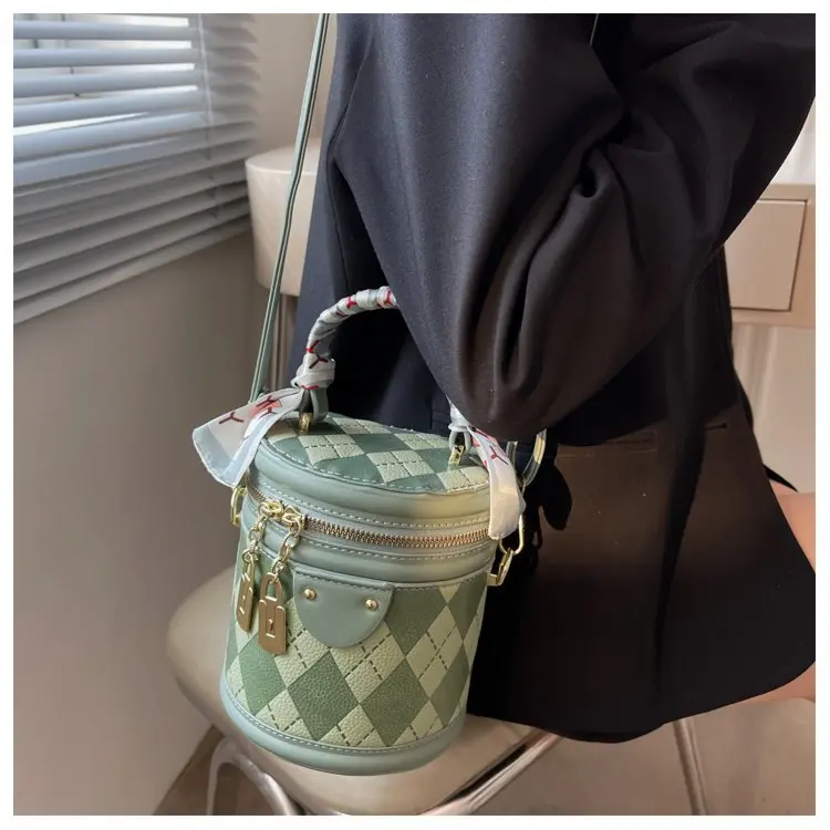 Round Women's Messenger Bag 2023 Fashion Green Leisure Rhombus Cross-body Bag Girls Handbag Popular Portable Bucket Bag