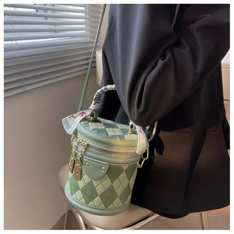 Round Women's Messenger Bag 2023 Fashion Green Leisure Rhombus Cross-body Bag Girls Handbag Popular Portable Bucket Bag