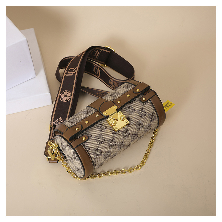 Wide Shoulder Strap Bag For Women Fashion Designers Retro Personality Shoulder Cylinder Crossbody Sling Bags Handbags For Women