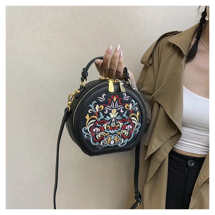 2024 National Embroidered PU Leather Small Handbag Round Shape Women Shoulder Bag Fashion Designer Purses Cross Body Bags