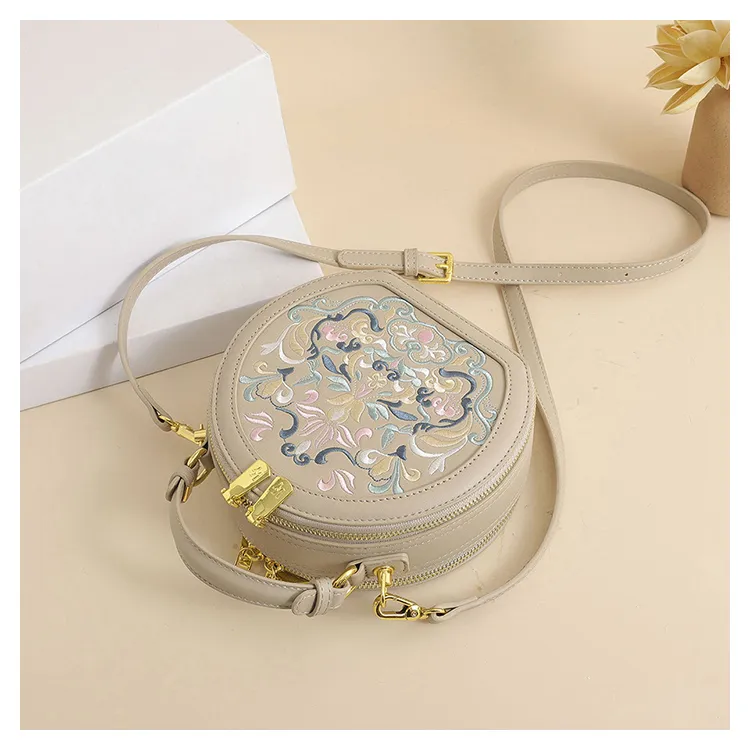 2024 National Embroidered PU Leather Small Handbag Round Shape Women Shoulder Bag Fashion Designer Purses Cross Body Bags