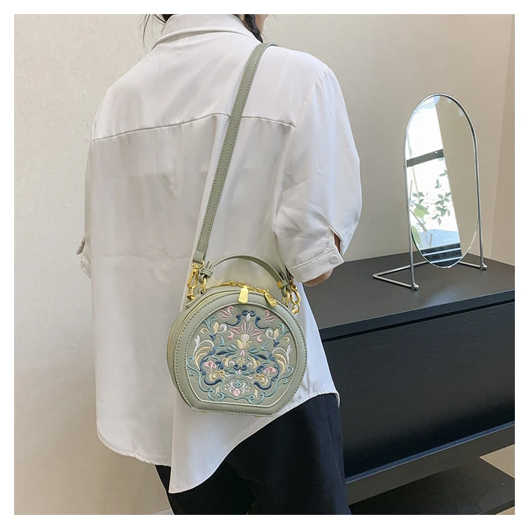 2024 National Embroidered PU Leather Small Handbag Round Shape Women Shoulder Bag Fashion Designer Purses Cross Body Bags