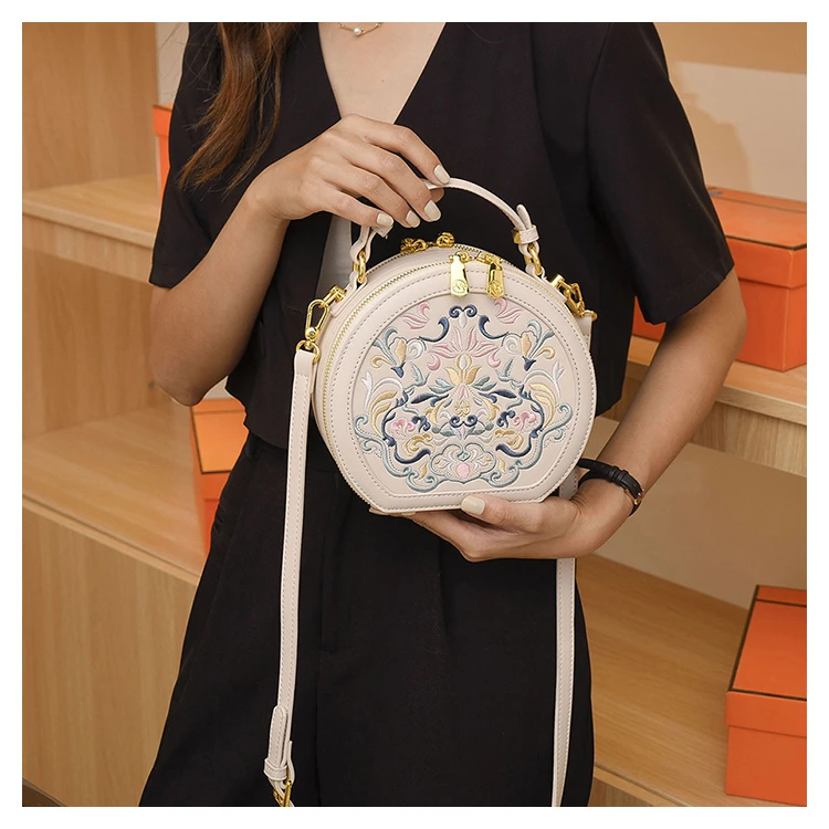 2024 National Embroidered PU Leather Small Handbag Round Shape Women Shoulder Bag Fashion Designer Purses Cross Body Bags