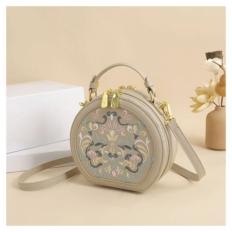 2024 National Embroidered PU Leather Small Handbag Round Shape Women Shoulder Bag Fashion Designer Purses Cross Body Bags