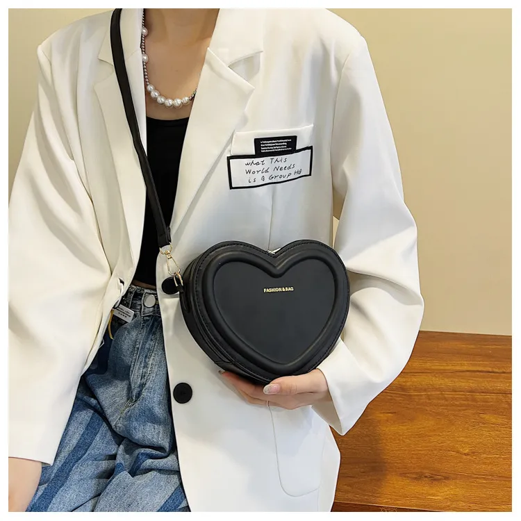 Hot Sale Heart Shape Crossbody Bags For Women Solid Pu Leather Shoulder Bags Fashion Handbags
