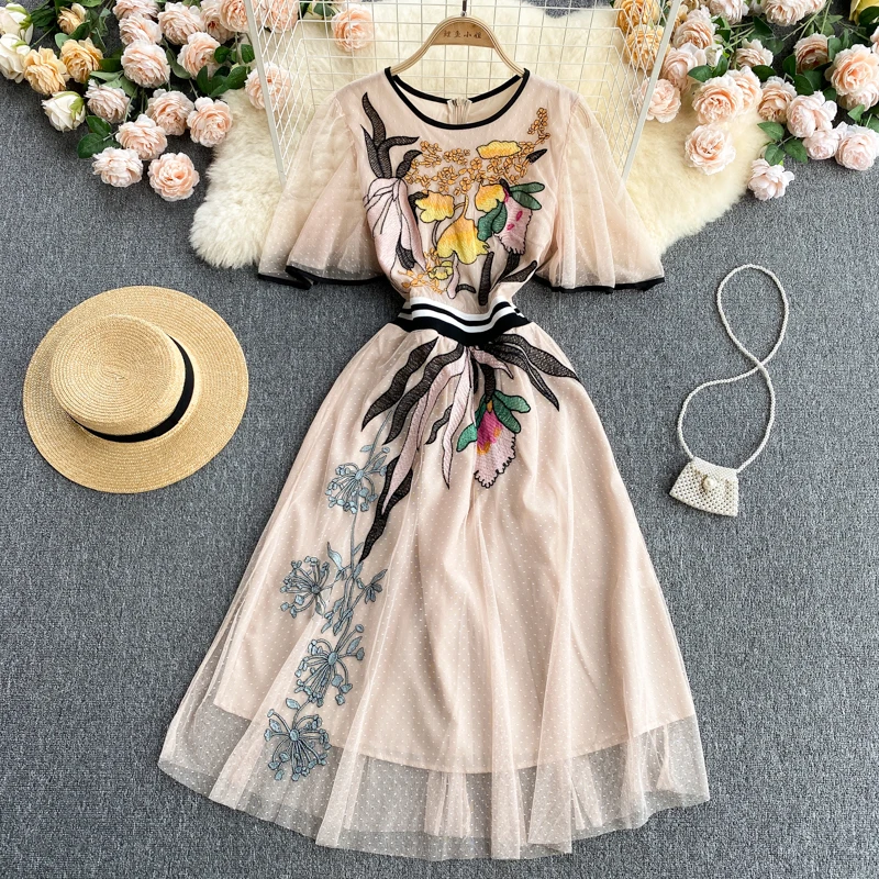 2023 New Fashion Runway Midi Dress Party Summer Vintage Luxury Embroidery Flower Ruffles Elegant High Quality Mesh Dress Slim