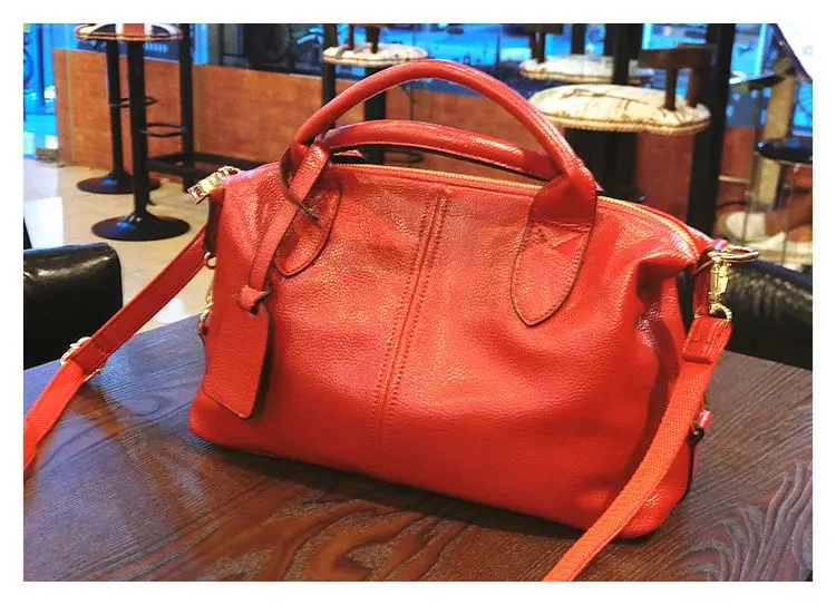 2024 New Fashion designer bag  Trendy Leather Tote BagSoft Leather tote Boston Bag with Zipper Luxury women bag Shoulder bag