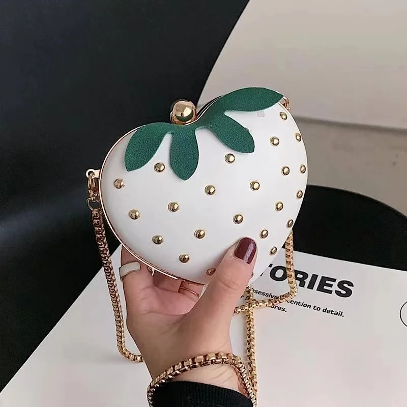 Cute Fruit Strawberry Heart Shape Pu Rivet Mini Fashion Ladies Chain Purse Clutch Bag Shoulder Bag Tote Female Flap Handbag Q5