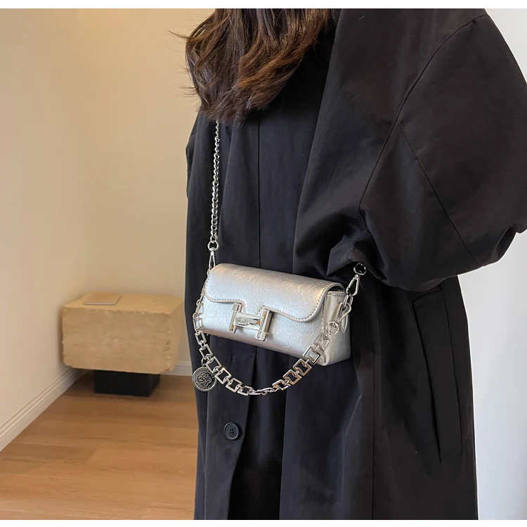 Silver Shoulder Bags for Women Designer Vintage Chain Handbag White Small Square Clutch Female Mini Coin Purse Crossbody Bag Ins