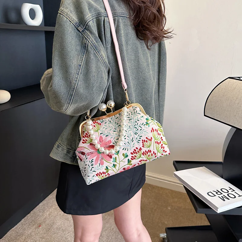 Elegant Women Green Pink Shoulder Bags Canvas Shell Clips Fashion Lady Pearls Handbag Daily Retro All-match Chain Crossbody Bags