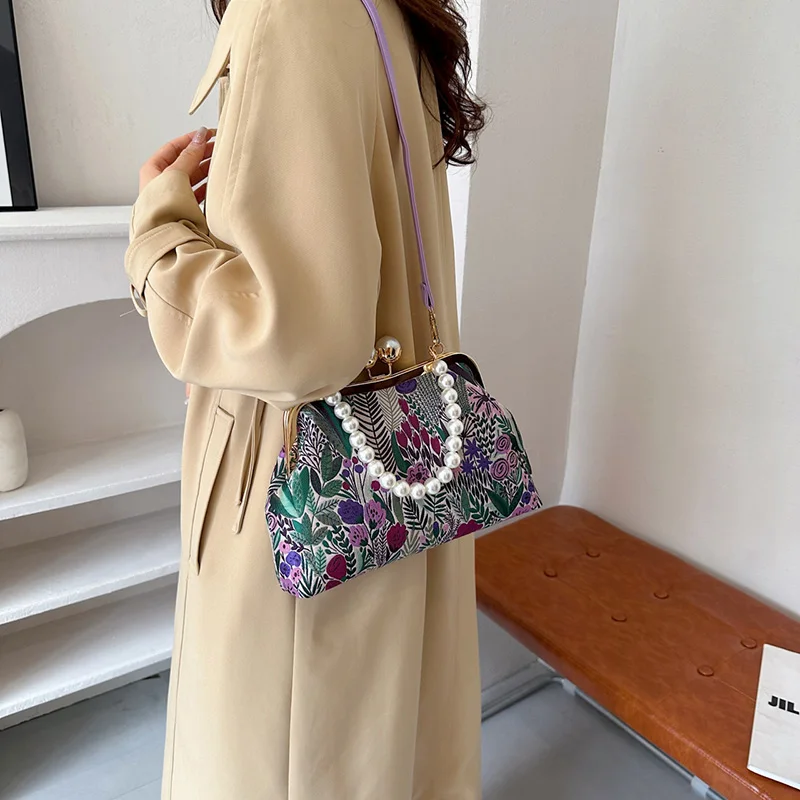 Elegant Women Green Pink Shoulder Bags Canvas Shell Clips Fashion Lady Pearls Handbag Daily Retro All-match Chain Crossbody Bags