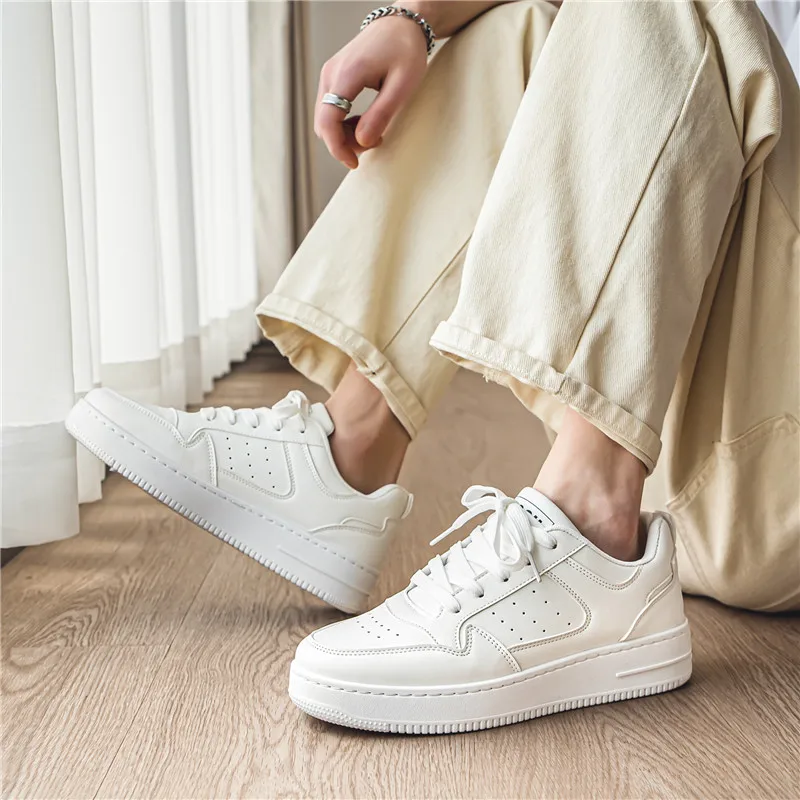 Men White Leather Shoes Flat Classic Casual Sports Shoes Lace up Skateboard Board Shoes Walking Travel Leisure Running Sneakers