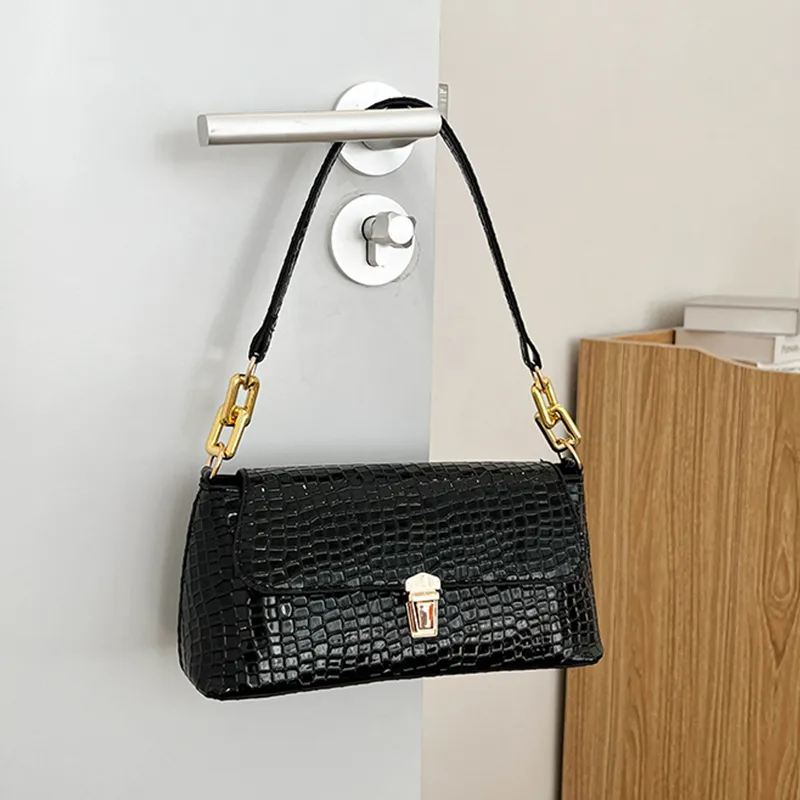 New Classic Armpit Shoulder Bag French Golden Handbag Women Brand Bags Fashion Female Single Shoulder Bag Classic Clutches