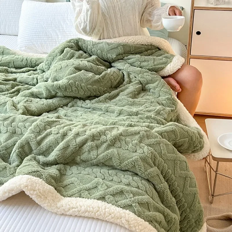 Cover Blanket Office Shawl Air Conditioning Small Blanket Thickened Coral Velvet Flannel Lamb Wool Blanket Nap Sofa