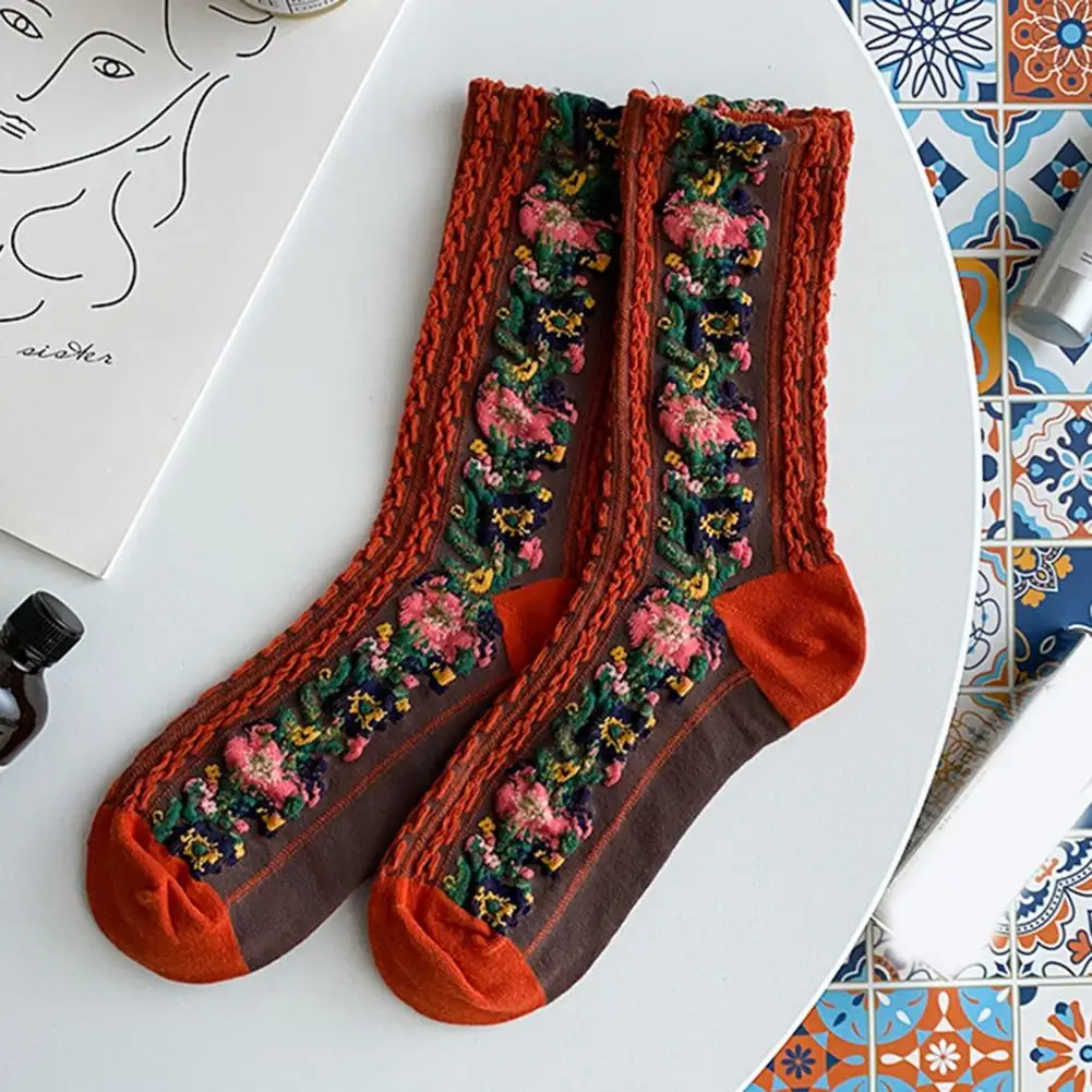 1 Pair Middle Tube Twist Warm Women Socks Flower Pattern Ethnic Print Crew Socks for Autumn Winter Vintage Knitting Socks Female