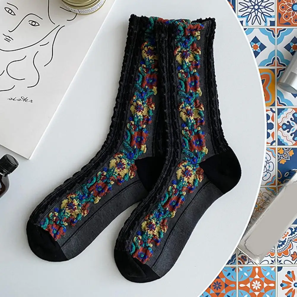 1 Pair Middle Tube Twist Warm Women Socks Flower Pattern Ethnic Print Crew Socks for Autumn Winter Vintage Knitting Socks Female