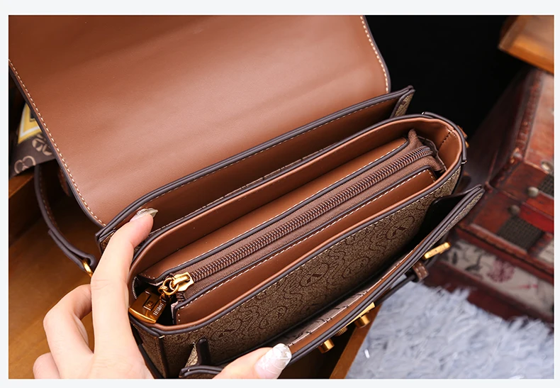 Women's handbag 2023 winter new senior designer leather fashionable retro foreign style one shoulder crossbody small square bag