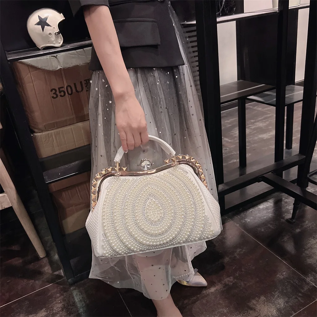 Genuine Leather Women's Handbag 2024 New Fashion Lady Diamond Rhinestone Clip Bag Casual Pearl Shoulder Messenger Bags