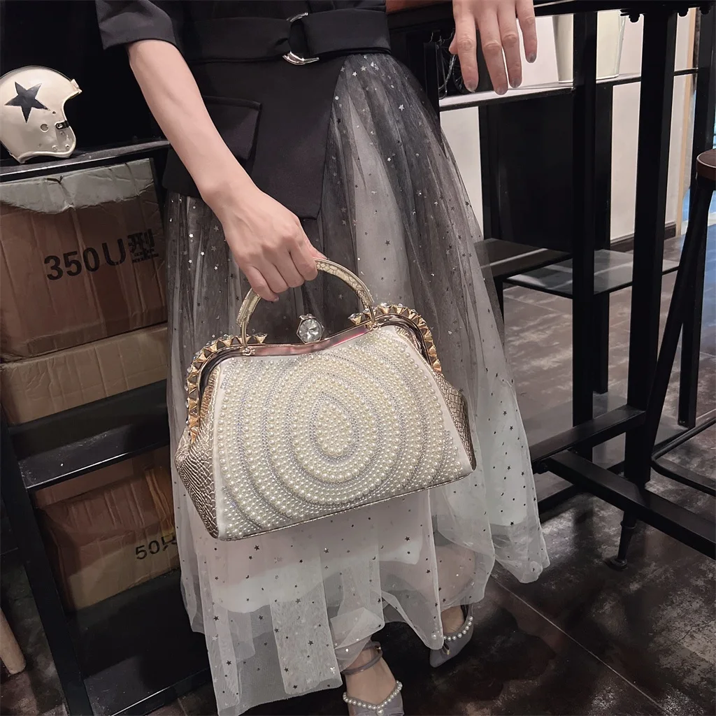 Genuine Leather Women's Handbag 2024 New Fashion Lady Diamond Rhinestone Clip Bag Casual Pearl Shoulder Messenger Bags