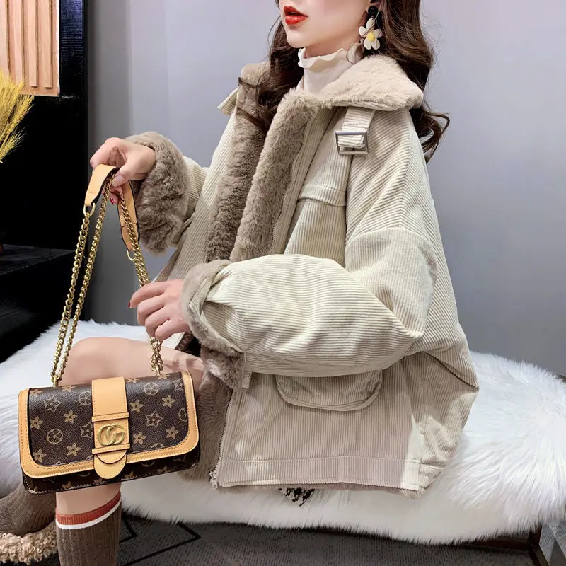 Lamb wool work jacket for women autumn and winter Korean version versatile loose fitting short warm corduroy cotton jacket