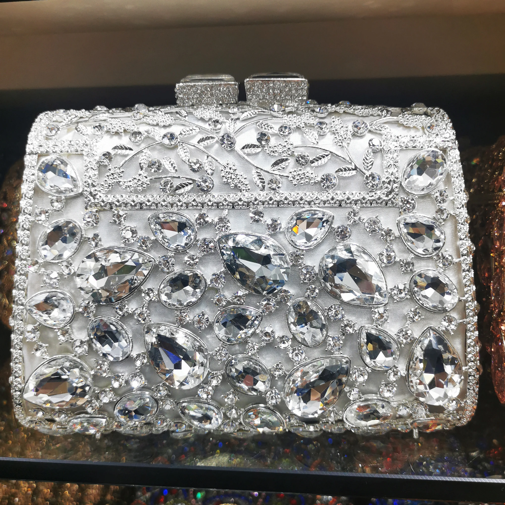 New Arrival Large Green Crystal Formal EveningStone Women Diamond Clutches Luxury Silver Metal Lady Party Wedding Purse  Handbag