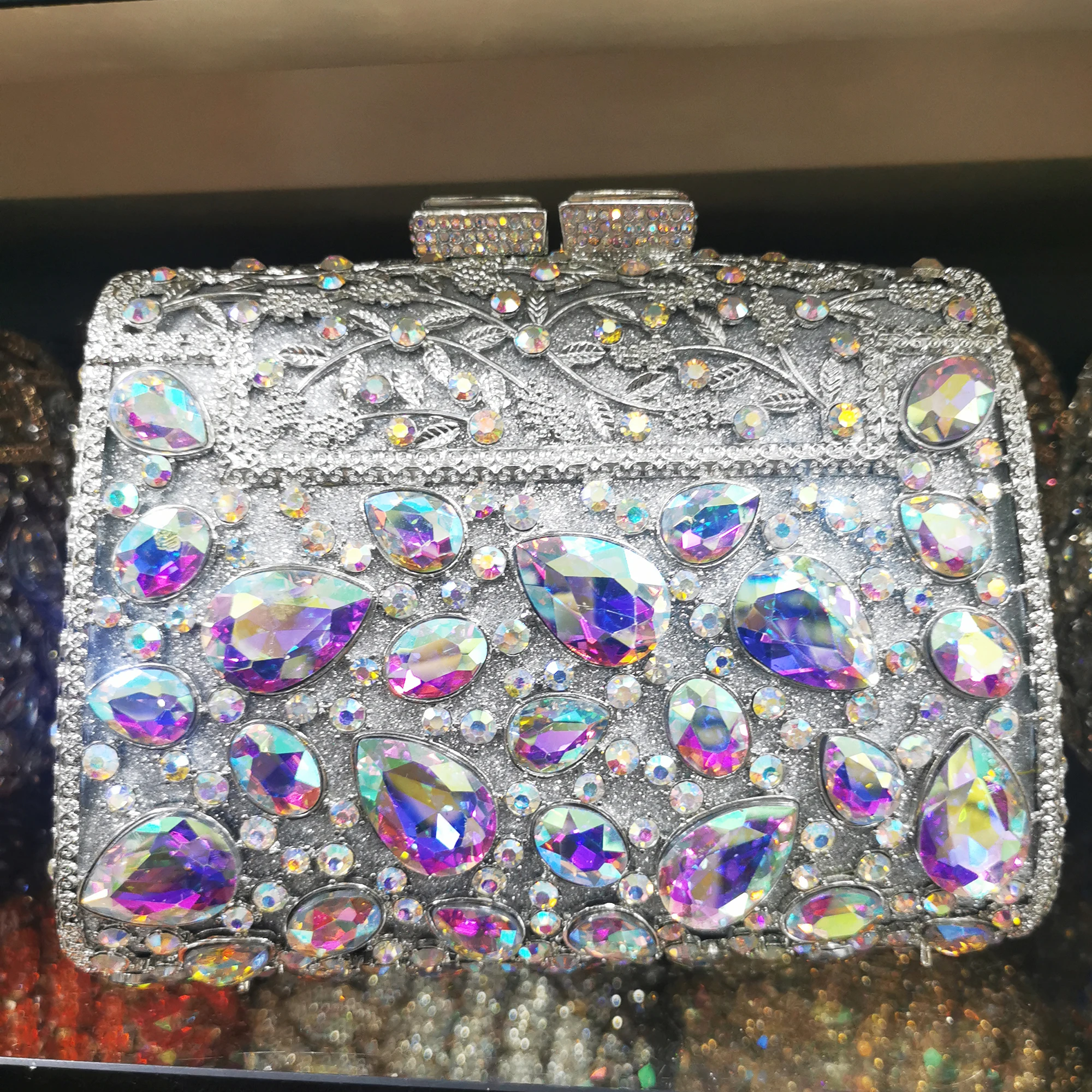 New Arrival Large Green Crystal Formal EveningStone Women Diamond Clutches Luxury Silver Metal Lady Party Wedding Purse  Handbag