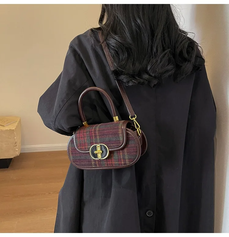 Luxury Designer Lock PU and Wool  Patchwork  Women's Handbag Retro Crossbody Bag Small Pillow Tote