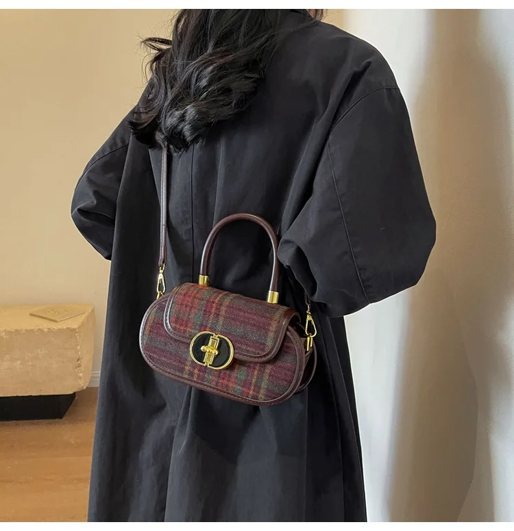 Luxury Designer Lock PU and Wool  Patchwork  Women's Handbag Retro Crossbody Bag Small Pillow Tote
