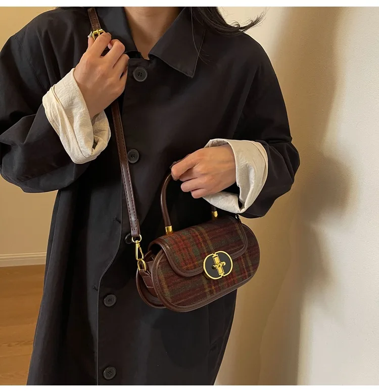 Luxury Designer Lock PU and Wool  Patchwork  Women's Handbag Retro Crossbody Bag Small Pillow Tote