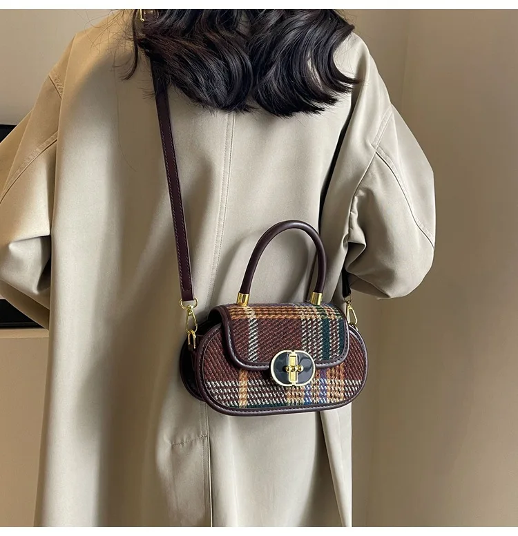 Luxury Designer Lock PU and Wool  Patchwork  Women's Handbag Retro Crossbody Bag Small Pillow Tote