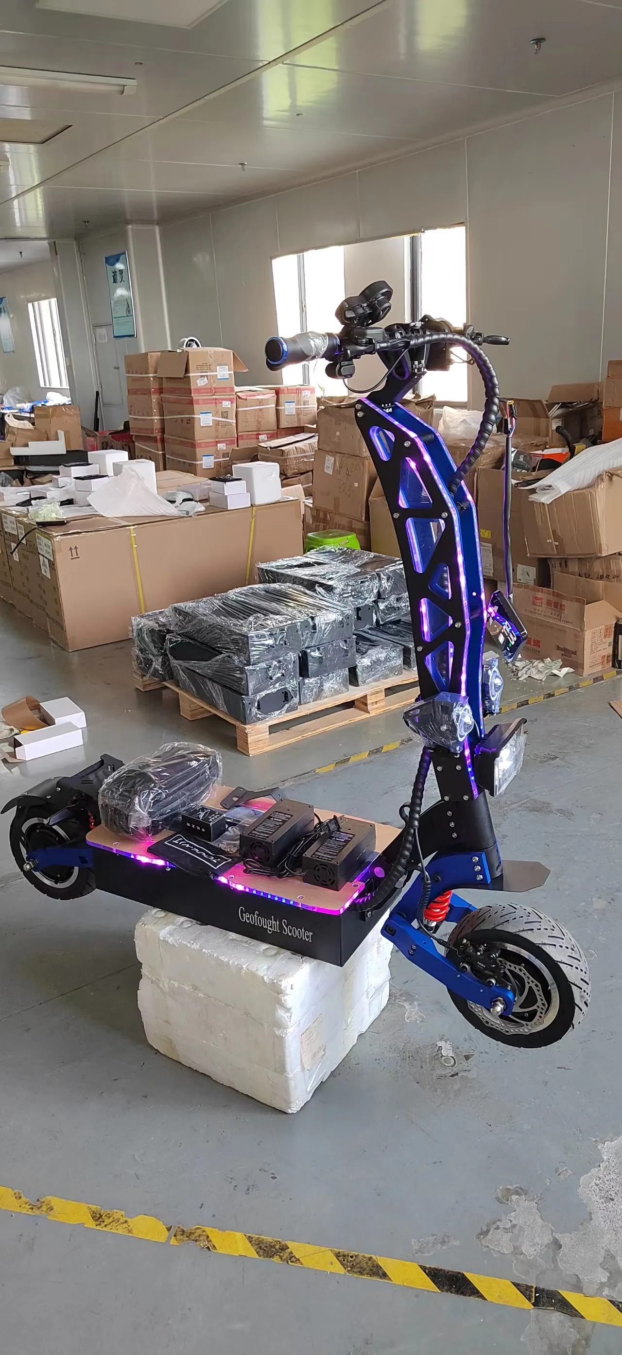 Good Selling 72V 7000W Electric Scooter Bike 13Inch 10000W Fast Speed 85KMH 120Kmh Dual Motor Powerful Adult Escooter With Pedal