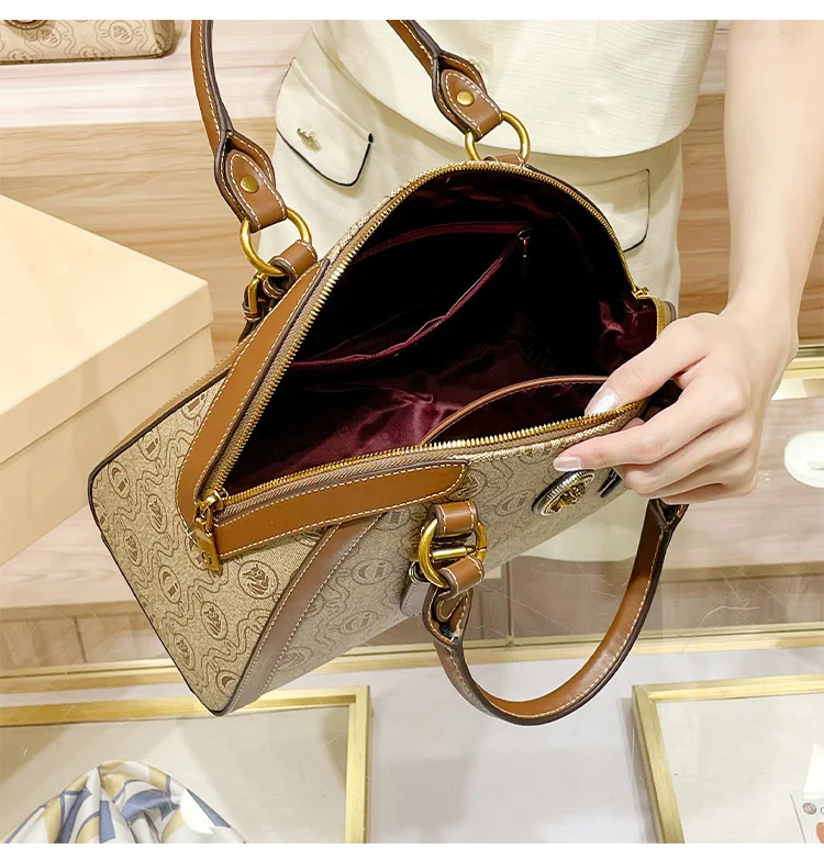 Light Luxury Brand Genuine Leather Women's Bag 2024 New High Capacity Designer Mom's Bag Women's One Shoulder Handheld Briefcase