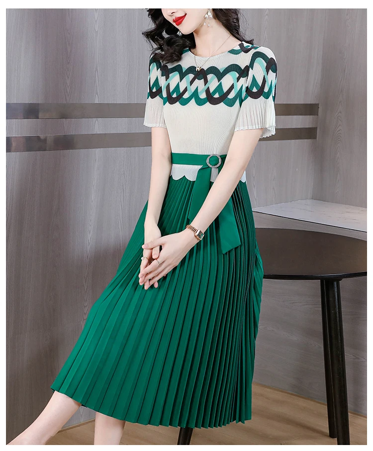 Sanzhai Pleated Dress 2023 Summer New O-Neck Elastic Slim Large Swing Dress Geometric Print Short Sleeve Knee Long Dress