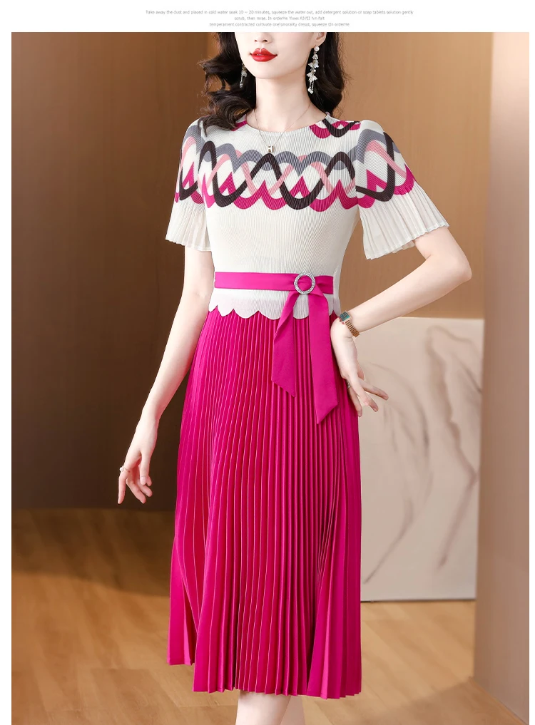 Sanzhai Pleated Dress 2023 Summer New O-Neck Elastic Slim Large Swing Dress Geometric Print Short Sleeve Knee Long Dress