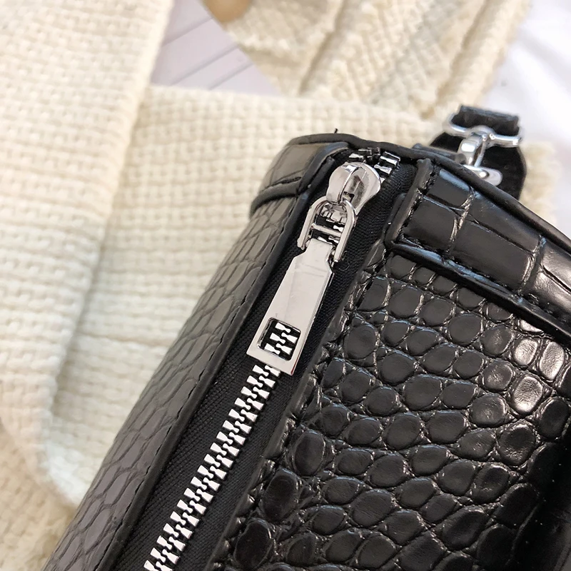 Brand Retro Cylindrical Bag Crocodile Print Shoulder Bags for Women Chain Crossbody Bag Designer Lock Handbags and Purses Female