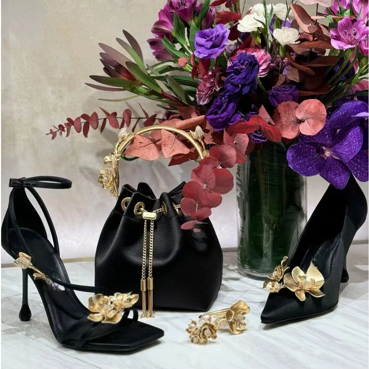 Golden Flowers High Heels Women Silk Luxury Designer Sandal Metallic Flower Square Toe Pointed Fine Heel Party Dress Shoes Pumps