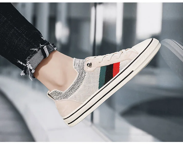 2024 New Shoes for Men Casual Shoes Spring Summer Striped Flat Skateboard Shoes Breathable Knit Slip-on Sneakers