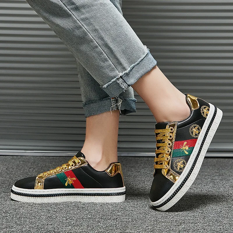 Trendy Brand Embroidered Shoes Couple Casual Flats Sneakers Comfort Mens Skateboarding Shoe Unisex Black White Women Footwear