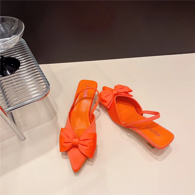 2024 Summer New Women Low Heels Fashion Orange Back Strap Slingback Bowknot Close Toe Sandals Luxury Designer Pumps Party Shoes