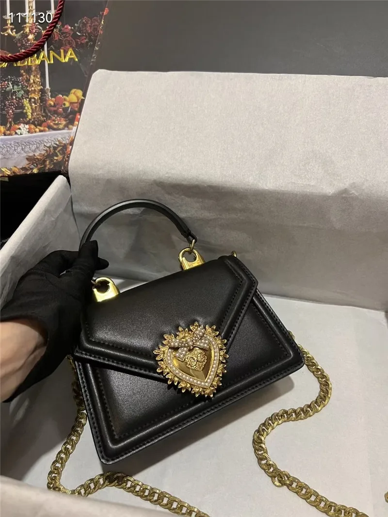 Head Layer Cowhide Handbag Hidden Magnetic Clasp Flap Chain Small Square Bag Luxury Designer Handbags High Quality 2024